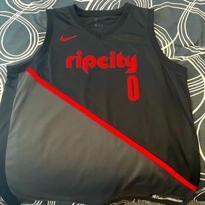 YOUTH Damian Lillard RIP City Jersey